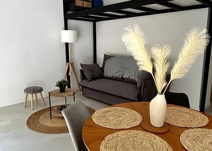 Loft דירה